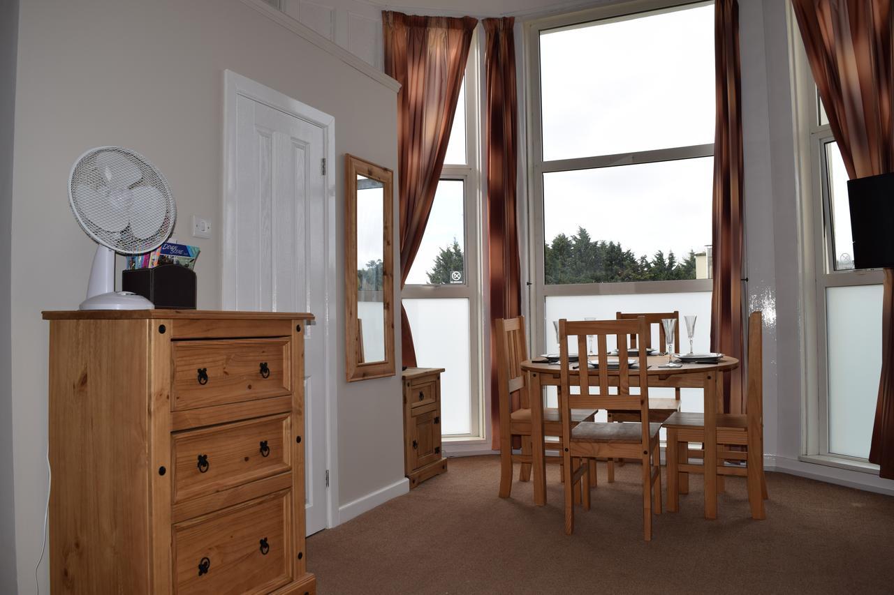 Tor Park Holiday Flatlets 토키 외부 사진